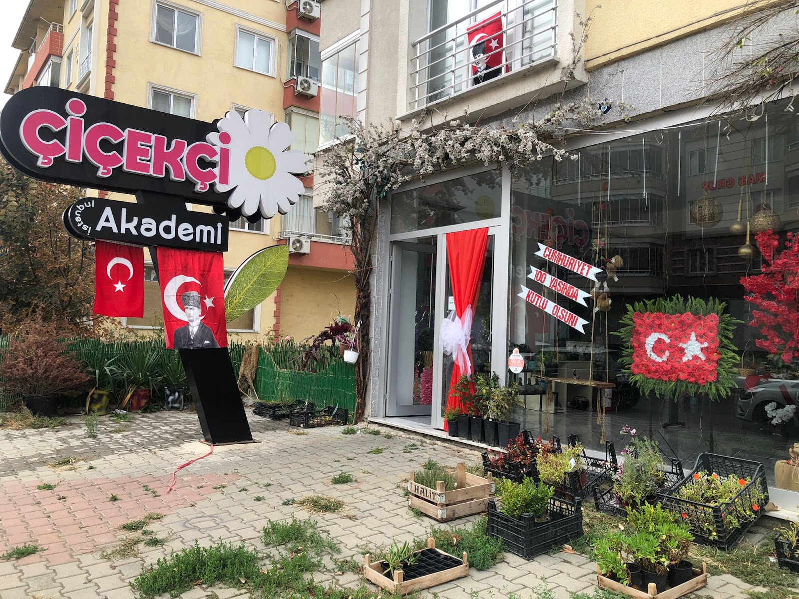 Akademi Çiçekçilik Tekirdağ kır düğünü mekanı — Süleymanpaşa