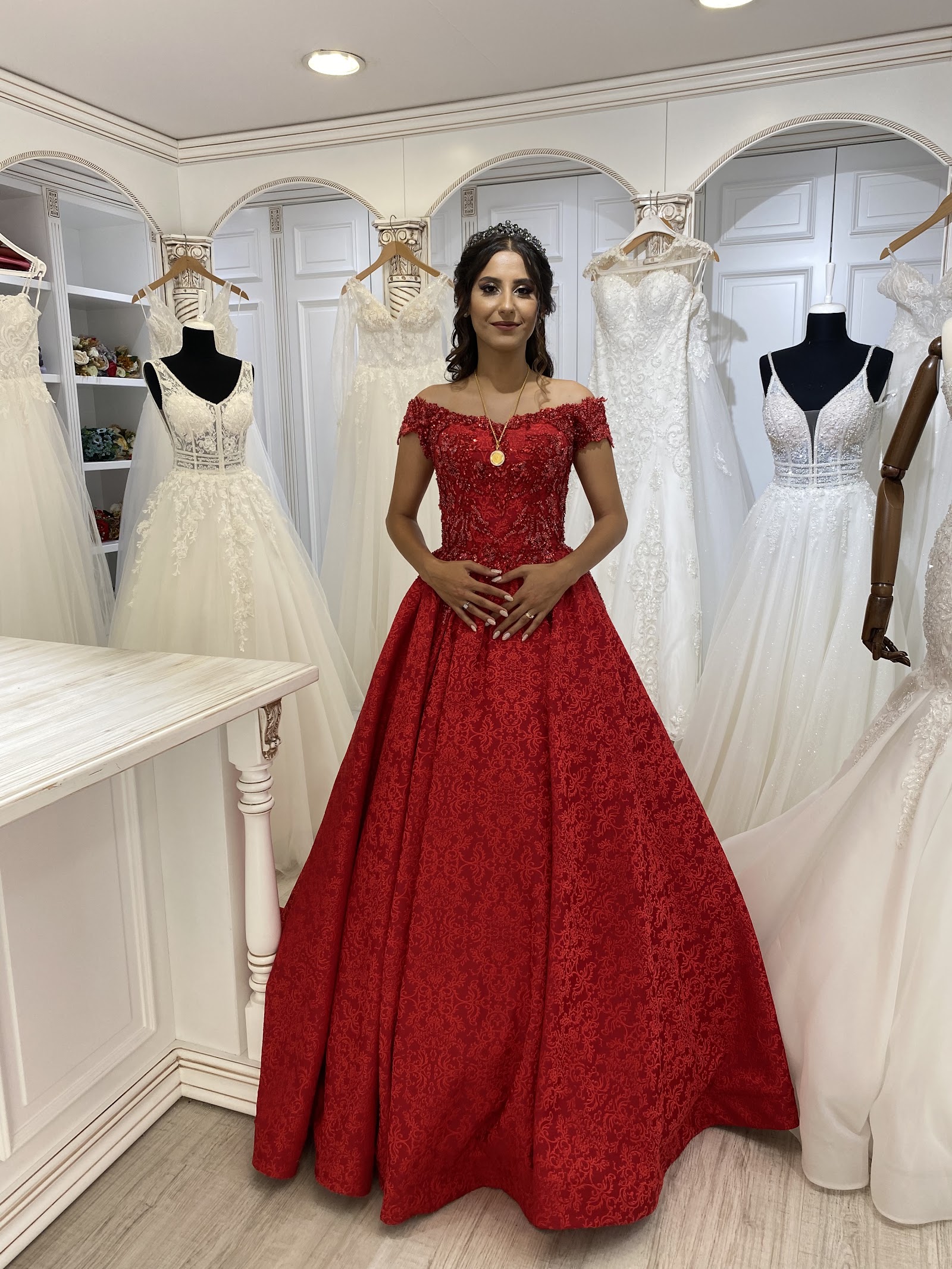 Şükran Şen Gelinlik ve Moda Evi